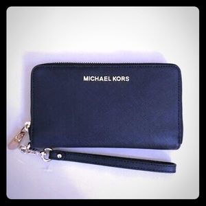Black Michael Kors Wallet/wristlet NEW